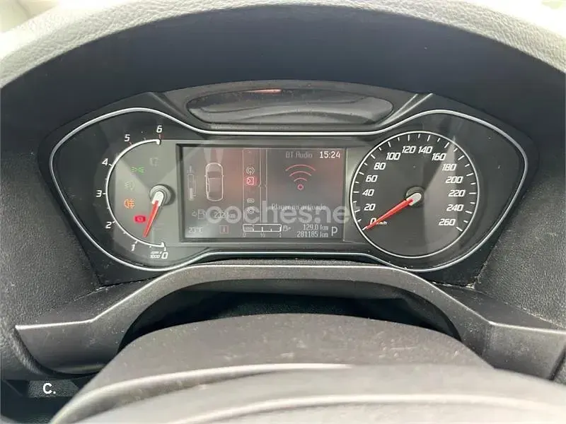 Usado Ford S-MAX Titanium 140 CV (102 kW) 2014 Negro Monovolumen