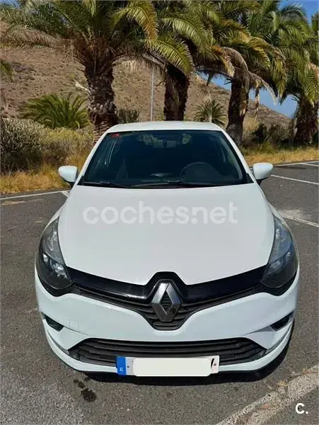 Usado Renault Clio IV LIMITED 75 CV (55 kW) 2017 Blanco Berlina