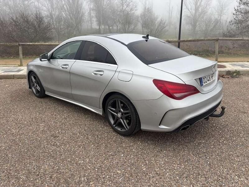 Usado Mercedes CLA220 AMG line 170 CV (125 kW) 2013 Gris Berlina