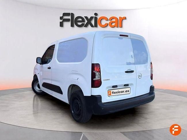 Usado Opel Combo Edition 102 HP (75 kW) 2021 Branco Monovolume