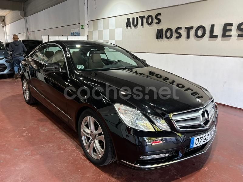 Negro Usado 2012 Mercedes E220 Coupe | 11.495 € (Super precio) - Imagen 1/4