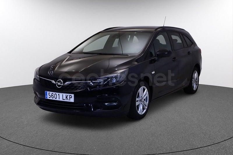 Usado Opel Astra Ultimate 145 CV (106 kW) 2020 Negro Familiar