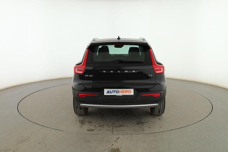 Käytetty Volvo XC40 Business Edition 163 HP (119 kW) 2020 Musta Katumaasturi