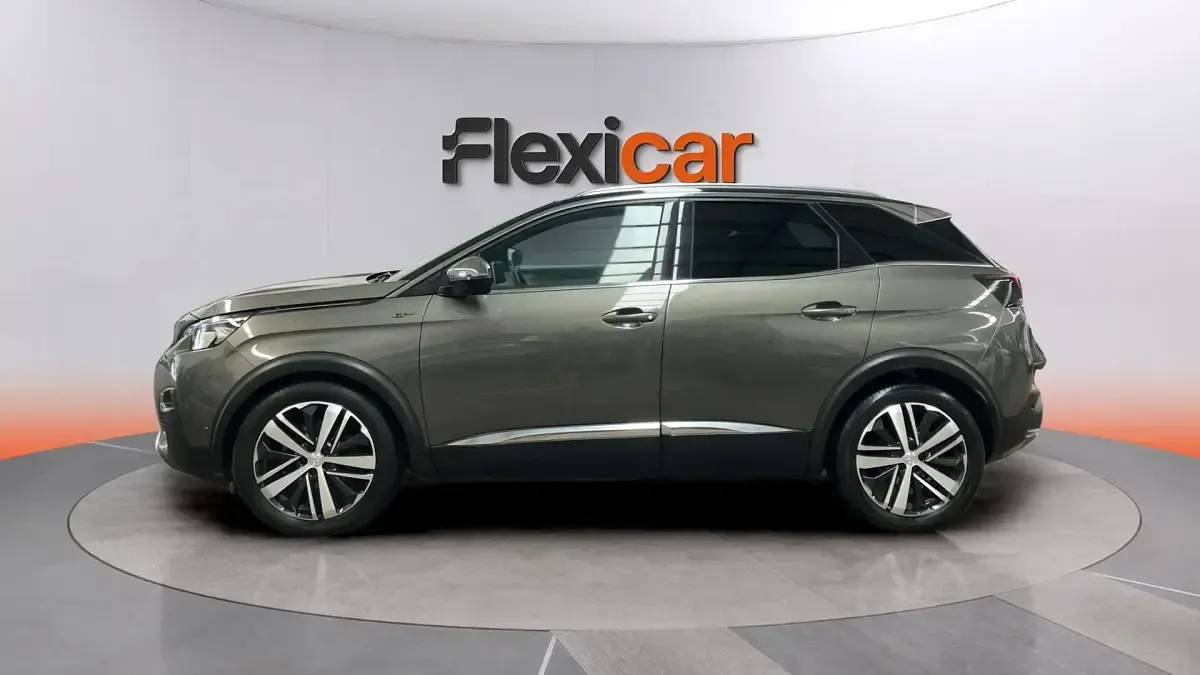 Usado Peugeot 3008 GT 180 CV (132 kW) 2019 Gris SUV