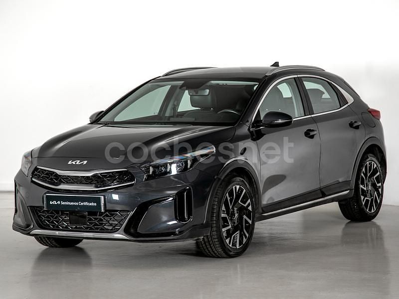 Negro Usado 2023 Kia XCeed SUV | 22.990 € (Un poco caro) - Imagen 1/4