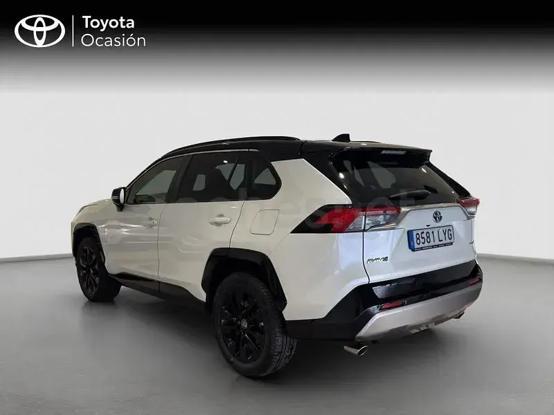 Usado Toyota RAV4 Hybrid Style 218 CV (160 kW) 2022 Blanco SUV