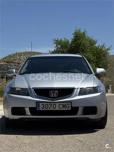 Usado Honda Accord Comfort 155 CV (114 kW) 2003 Gris / plata Berlina