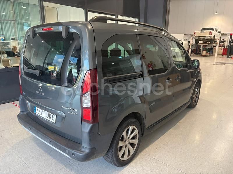 Gris / plata Usado 2015 Peugeot Partner Tepee Style Monovolumen | 9289 € (Buen precio) - Imagen 1/4