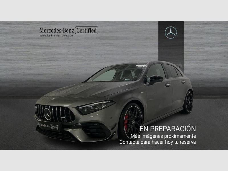 Usado Mercedes A45 AMG StreetStyle 421 CV (309 kW) 2023 Mountaingrau  met. Utilitario