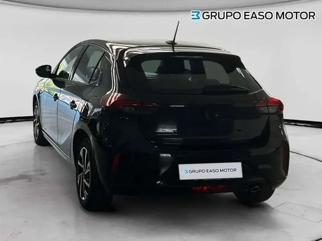 Usado Opel Corsa S 101 CV (74 kW) 2024 Negro Utilitario