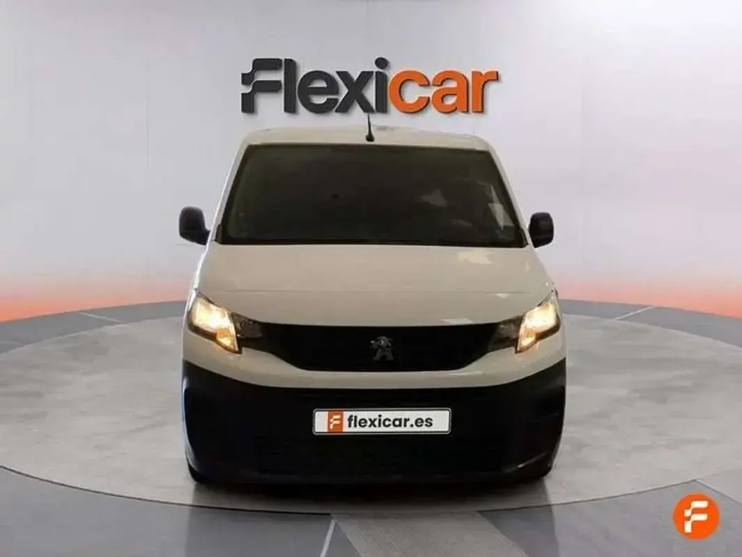 Usado Peugeot Partner S 102 CV (75 kW) 2021 Blanco Monovolumen