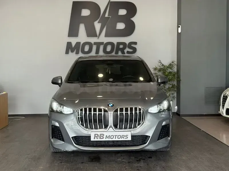 Usado BMW 218 Comfort Edition 150 CV (110 kW) 2022 Gris / plata Familiar