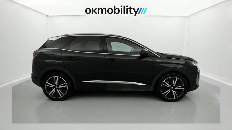 Usado Peugeot 3008 GT 300 CV (220 kW) 2022 Negro perla nera SUV