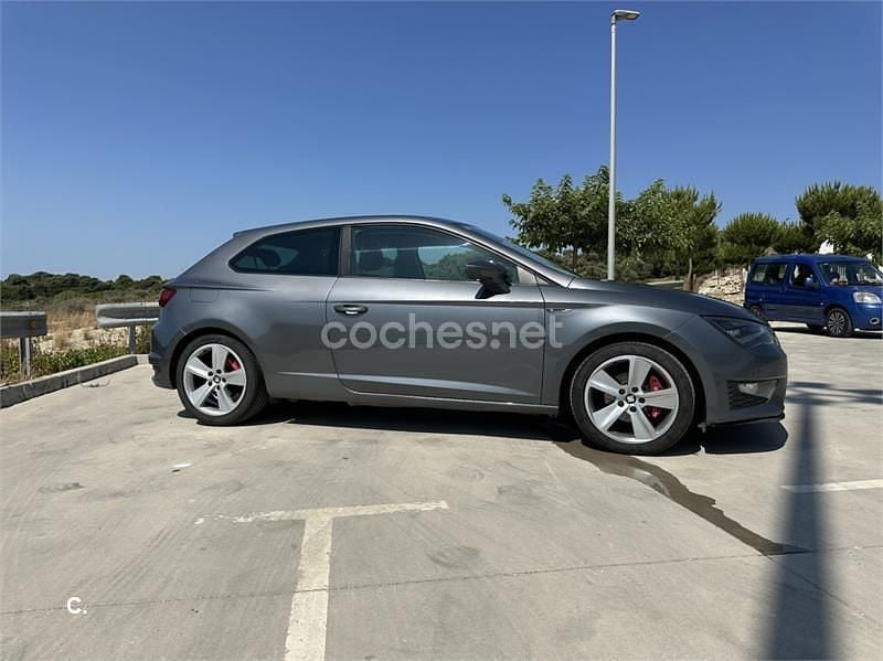 Usado Seat Leon SC FR 150 CV (110 kW) 2014 Gris / plata Utilitario