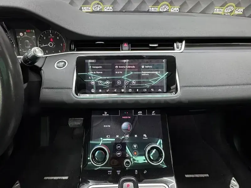 Usado Land Rover Range Rover evoque R-Dynamic 150 CV (110 kW) 2019 Rojo SUV