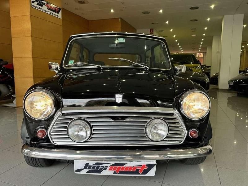 Usado Mini 1000 1985 Negro Utilitario
