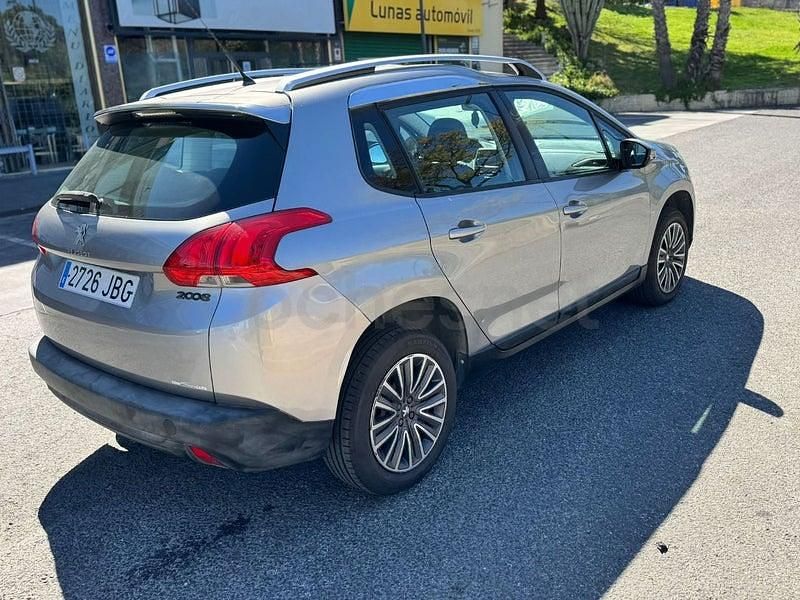 Usado Peugeot 2008 Active 82 CV (60 kW) 2014 Gris / plata SUV