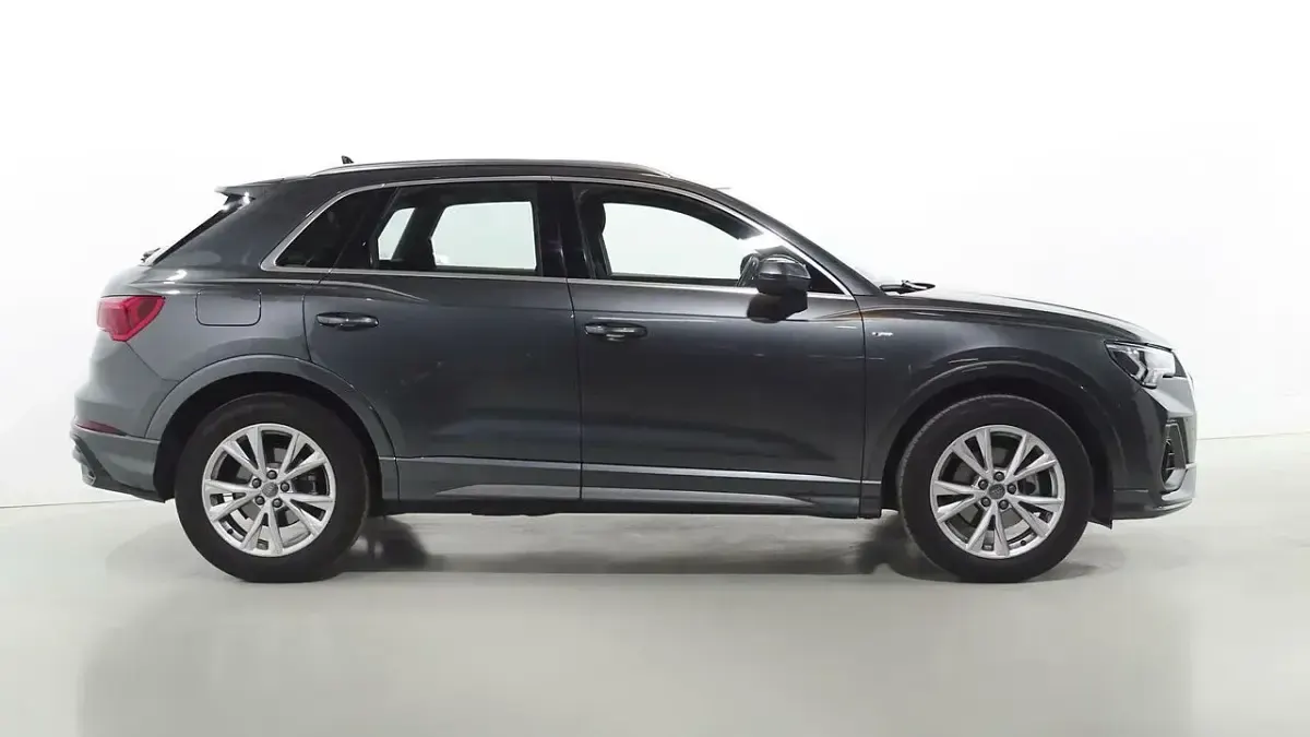 Usado Audi Q3 S-Line 150 CV (110 kW) 2020 Gris SUV
