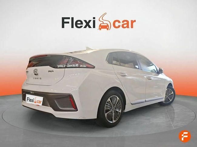 Usado Hyundai Ioniq 141 CV (103 kW) 2022 Blanco Utilitario