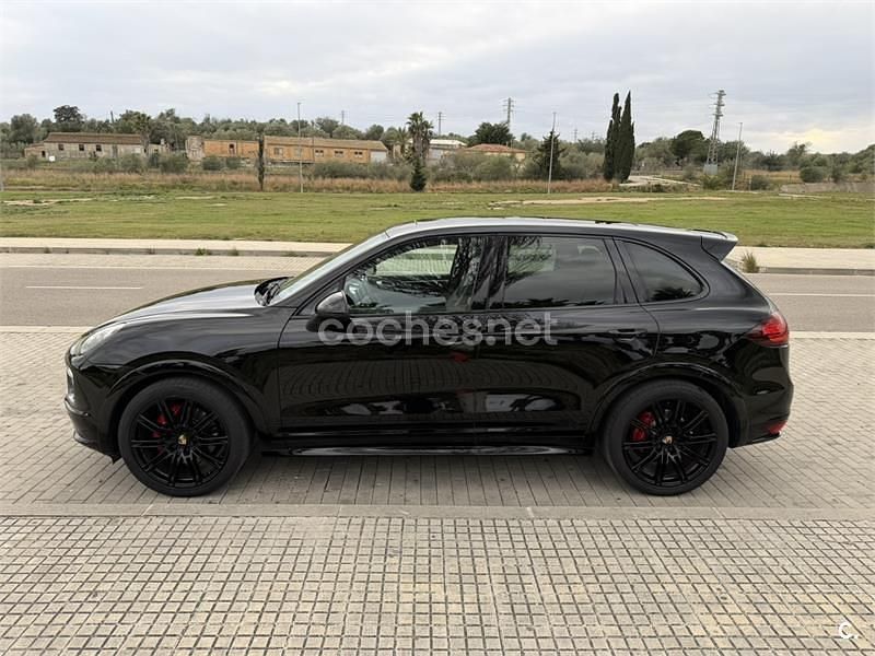 Usado Porsche Cayenne 420 CV (308 kW) 2014 Negro SUV