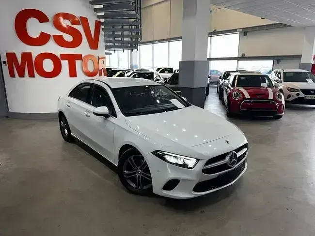 Usado Mercedes A180 Advantage 116 HP (85 kW) 2020 Branco Sedan
