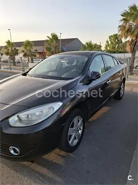 Usado Renault Fluence Dynamique 110 CV (80 kW) 2012 Negro Berlina