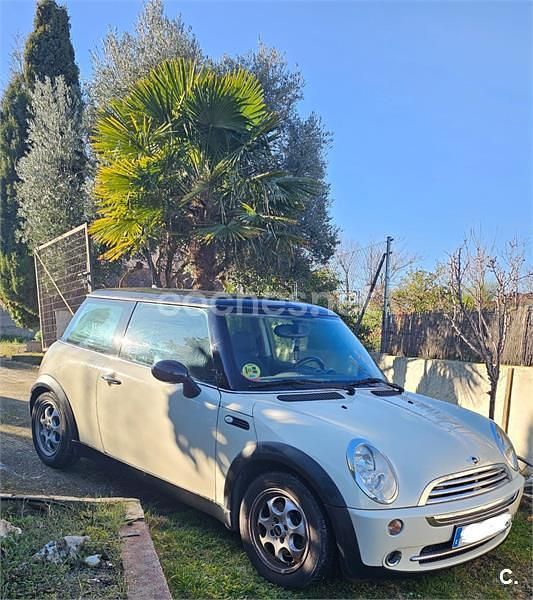 Usado Mini Cooper 115 CV (84 kW) 2005 Blanco Utilitario