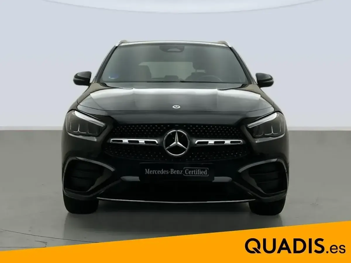 Usado Mercedes GLA250 AMG line 218 CV (160 kW) 2025 Negro noche SUV