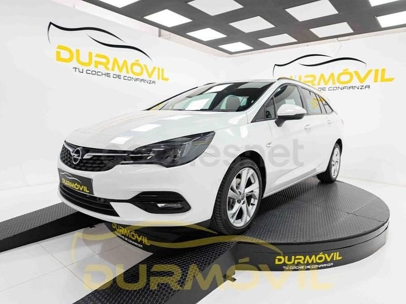Usado Opel Astra GS Line 122 CV (89 kW) 2021 Blanco Familiar