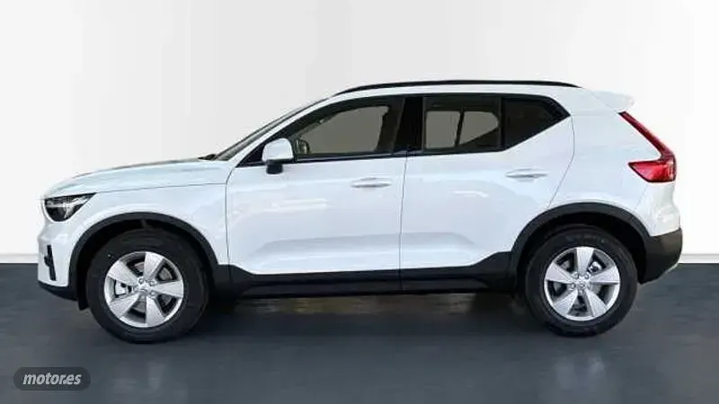 Nuevo Volvo XC40 163 CV (119 kW) 2026 Blanco SUV