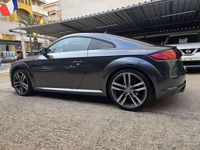 Usado Audi TT 230 CV (169 kW) 2015 Gris Coupe