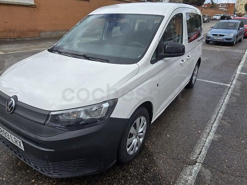 Usado VW Caddy 122 CV (89 kW) 2021 Blanco Monovolumen