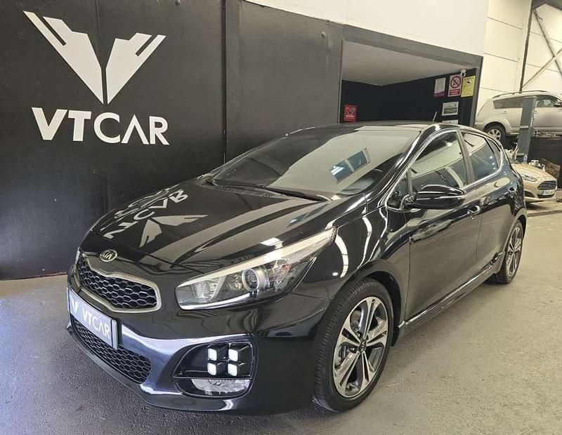 Negro Usado 2016 Kia Ceed Utilitario | 10.490 € (Precio justo) - Imagen 1/4