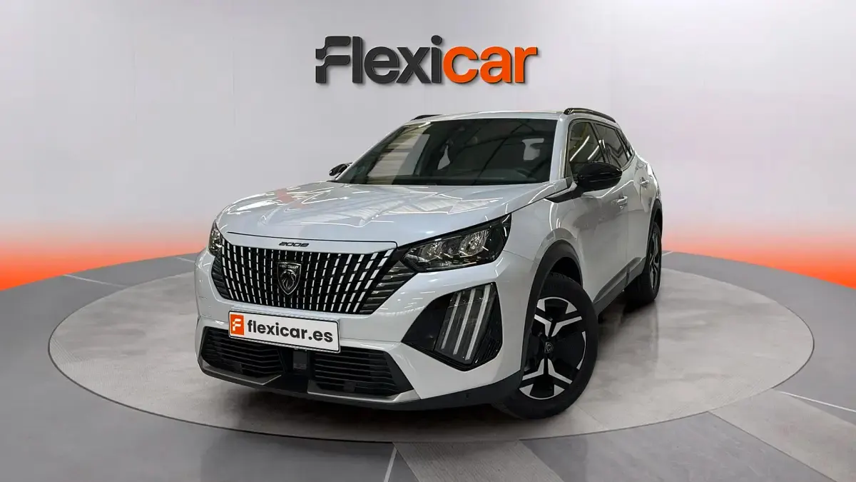 Usado Peugeot 2008 Allure 102 CV (75 kW) 2024 Blanco SUV