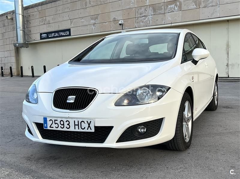 Blanco Usado 2011 Seat Leon Copa Berlina | 6200 € (Precio justo) - Imagen 1/4
