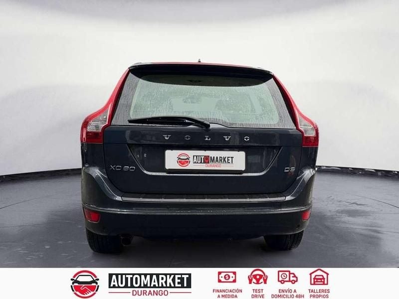 Usado Volvo XC60 Momentum 163 CV (119 kW) 2013 Negro SUV