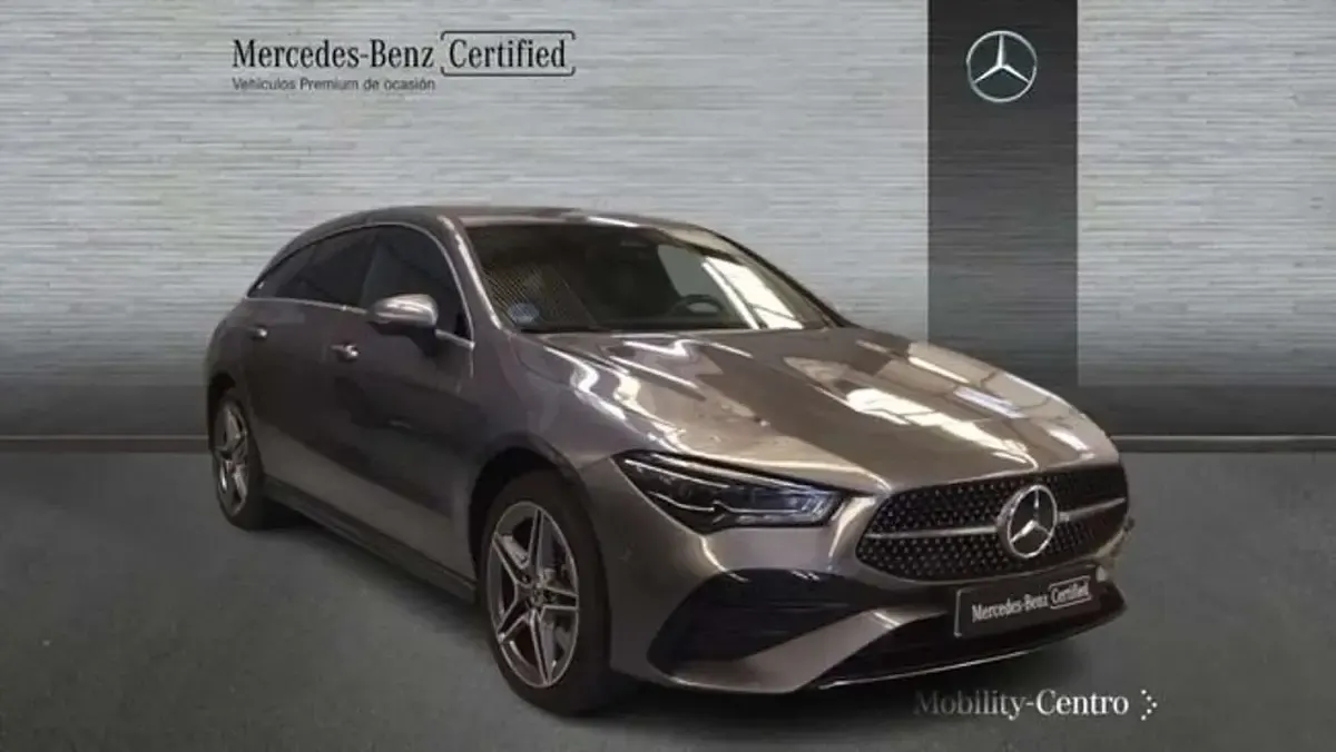 Usado Mercedes CLA250e 218 CV (160 kW) 2025 Gris Coupe