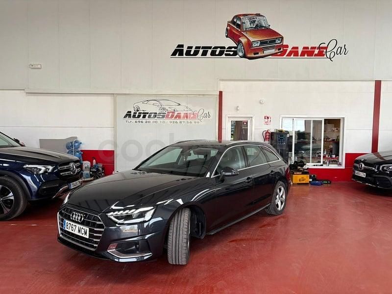Usado Audi A4 Advanced Plus 163 CV (119 kW) 2023 Gris / plata Familiar