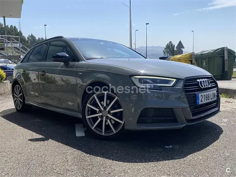 Usado Audi A3 S-Line 150 CV (110 kW) 2019 Gris / plata Berlina