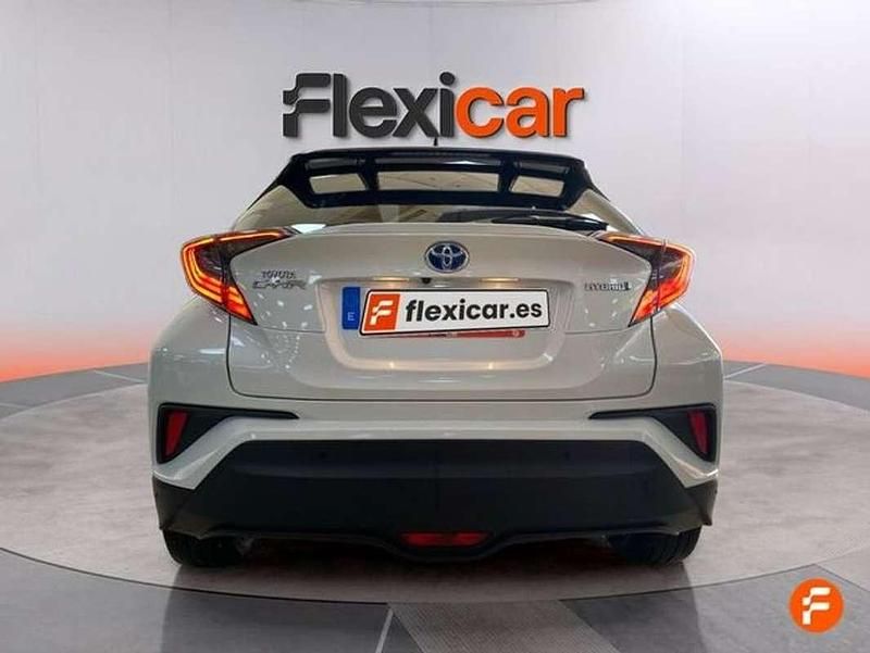 Usado Toyota C-HR Advance 122 CV (89 kW) 2018 Blanco SUV