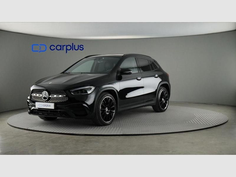 Negro cosmos (metalizado) Usado 2021 Mercedes GLA250 SUV | 36.490 € (Precio justo) - Imagen 1/4