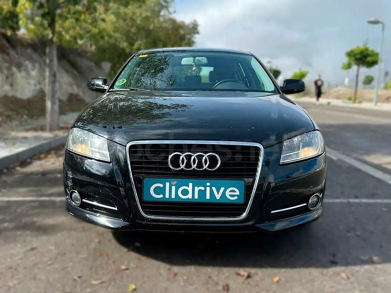 Usado Audi A3 Attraction 105 CV (77 kW) 2010 Negro Utilitario