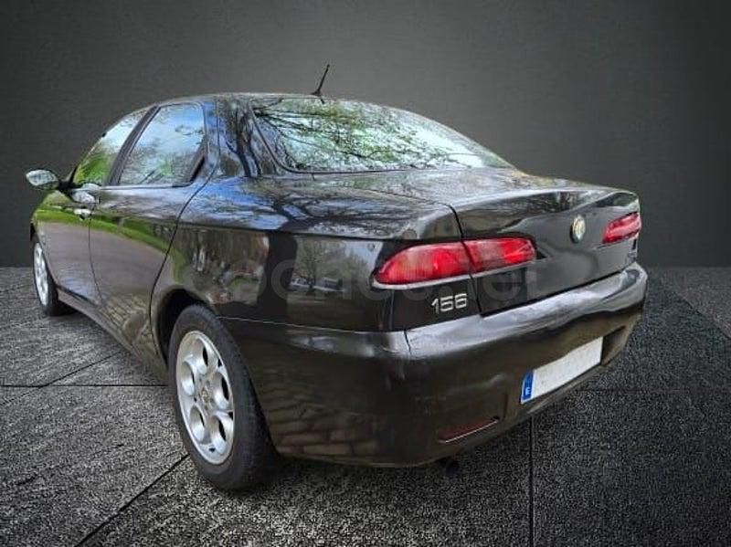 Usado Alfa Romeo 156 Distinctive 140 CV (102 kW) 2004 Negro Berlina