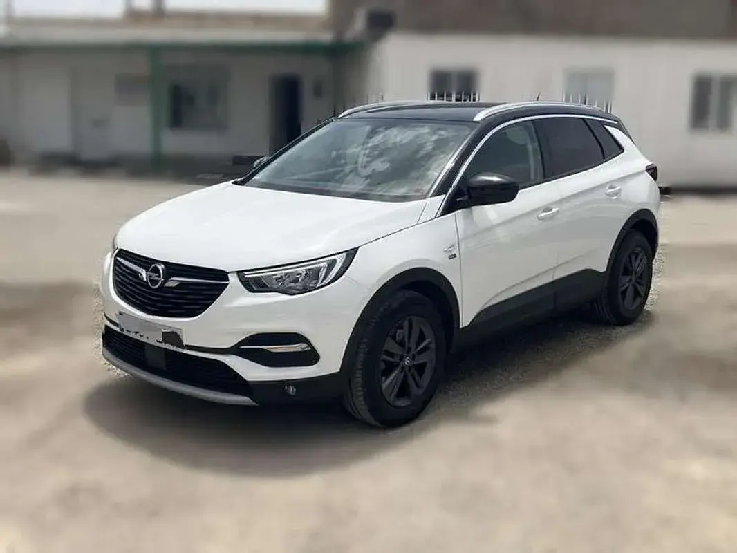 Usado Opel Grandland X Ultimate 131 CV (96 kW) 2021 Blanco SUV