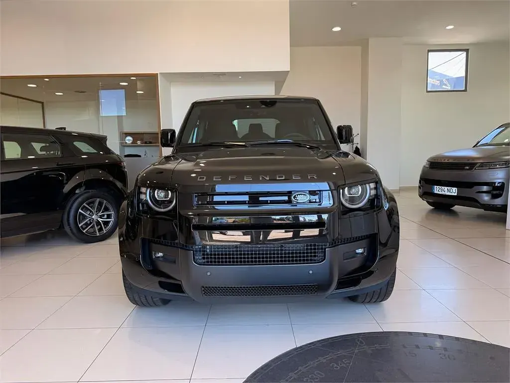 Nuevo Land Rover Defender SE 249 CV (183 kW) 2026 Santorini black SUV