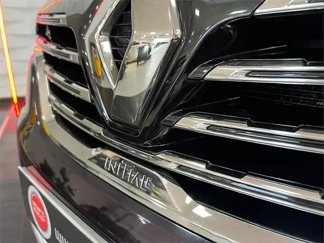Usado Renault Koleos Initiale Paris 177 CV (130 kW) 2017 Negro SUV