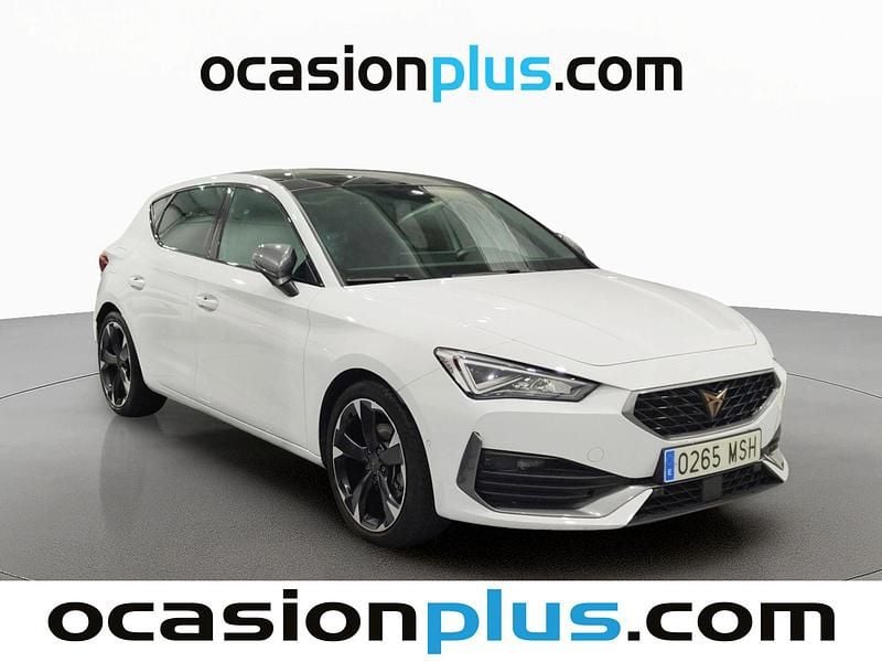 Usado Cupra Leon 150 CV (110 kW) 2024 Blanco Berlina