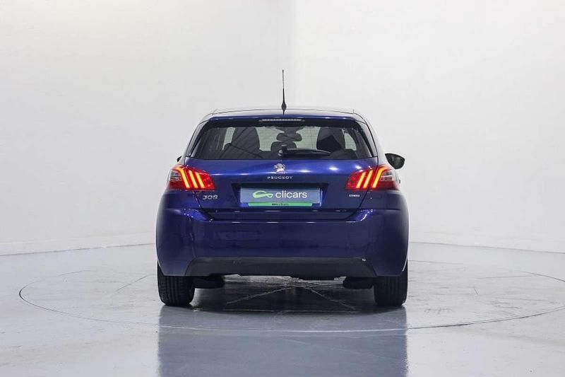 Usado Peugeot 308 Style 99 CV (72 kW) 2018 Azul Utilitario