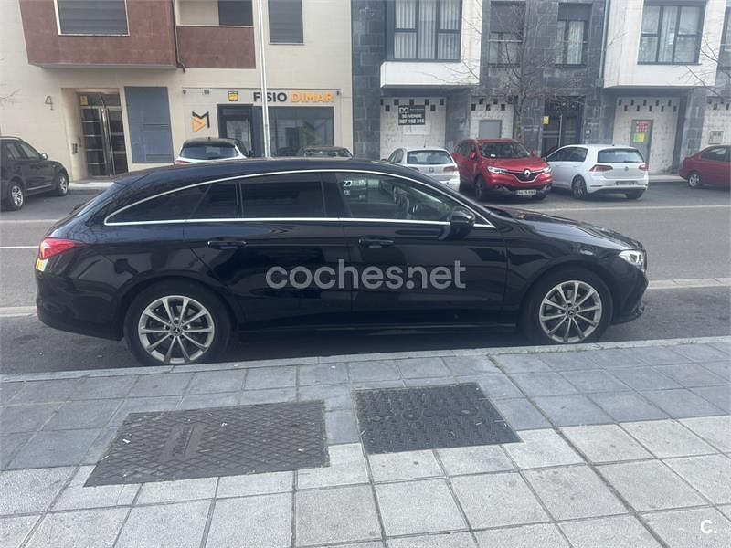 Usado Mercedes CLA220 Shooting Brake 190 CV (139 kW) 2021 Negro Familiar