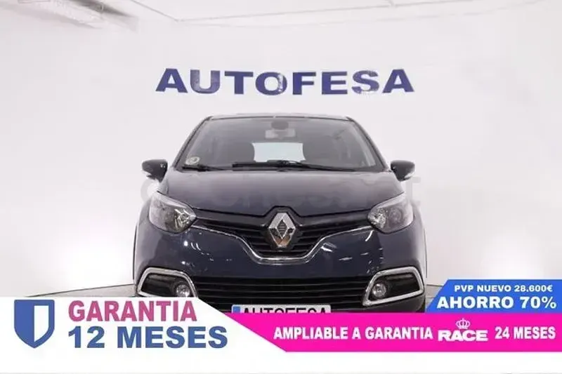 Usado Renault Captur Intens 90 CV (66 kW) 2014 Gris / plata SUV